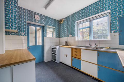 3 bedroom detached house for sale - Napoleon Avenue, Farnborough, Hampshire, GU14