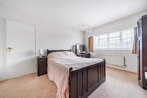 3 bedroom detached house for sale - Napoleon Avenue, Farnborough, Hampshire, GU14