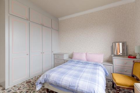 6/7 Falcon Road, Edinburgh, EH10 4AH