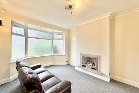 2 bedroom semi-detached house to rent, Pontefract Road, Castleford