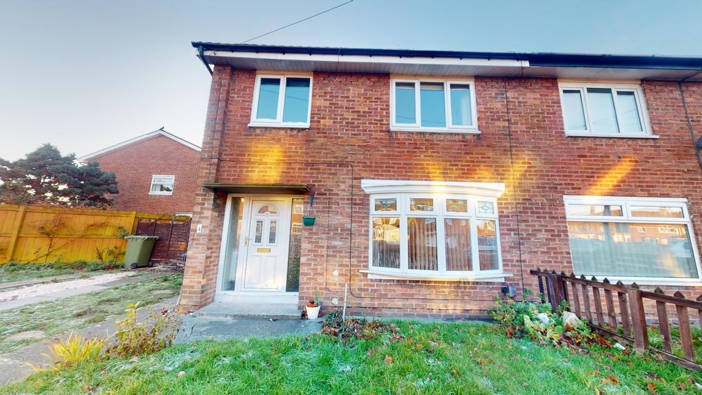 Gainsborough Avenue, South Shields 3 bed semidetached house £650 pcm