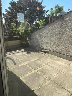4 Whiteoaks Lane, Greenford, UB6 8XE