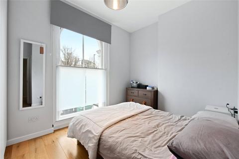 3 bedroom maisonette to rent, Camden Park Road, Camden, London