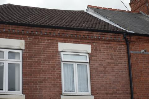 1 bedroom flat to rent, St. Saviours Road, Leicester LE5