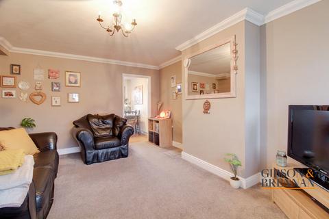 25 Rose Valley Crescent, Stanford-le-hope, SS17 8EH