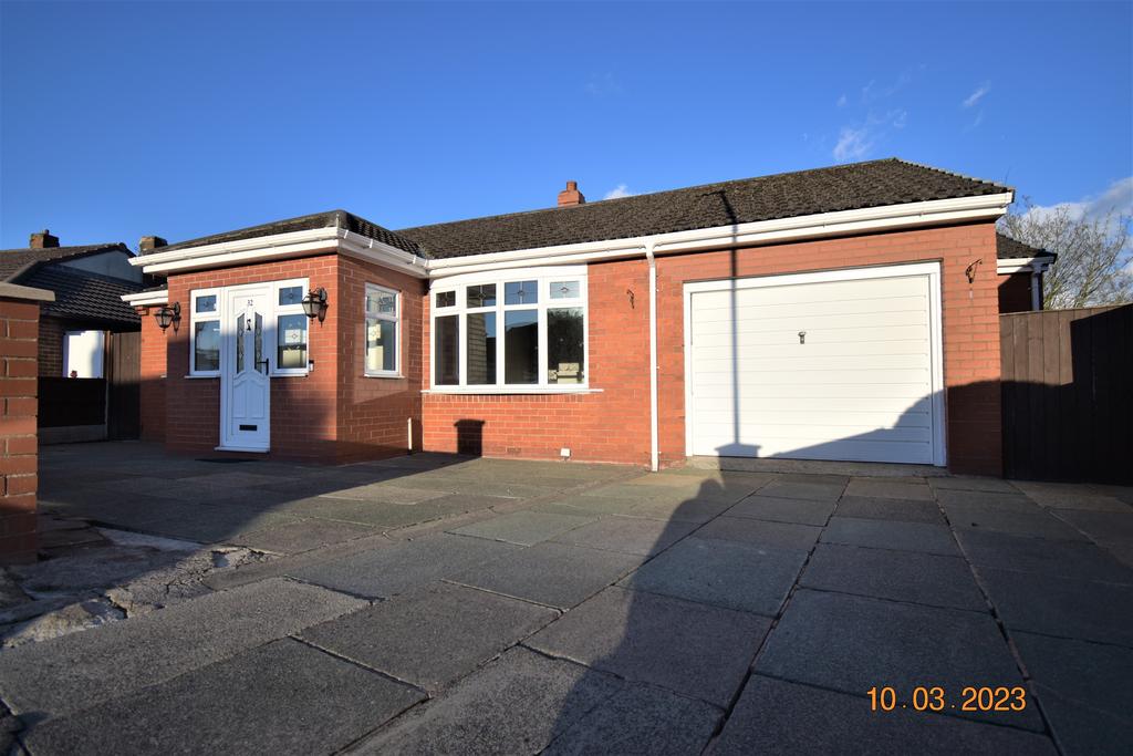 Fairholme Avenue... 3 bed bungalow £1,195 pcm (£276 pw)