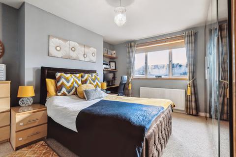 94 Maxwell Drive, Glasgow, G41 5PR