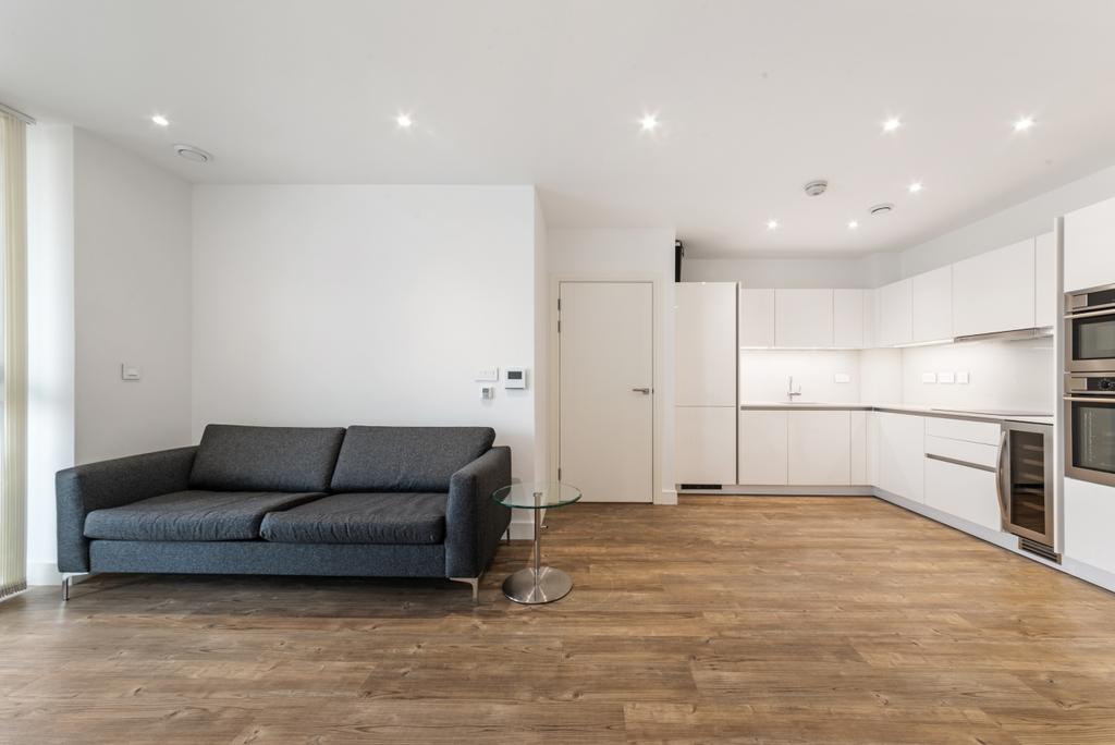 Enderby Wharf, Gordian Apartments... 2 bed apartment £2,340 pcm (£540 pw)