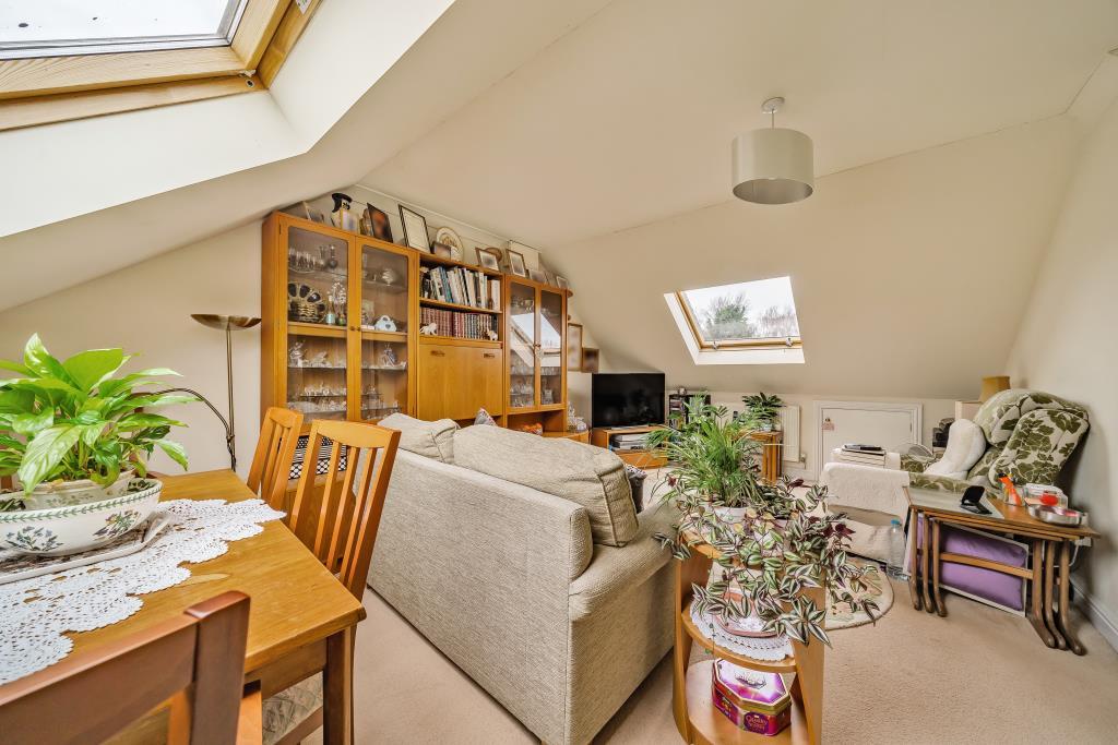 Living Room / Dining