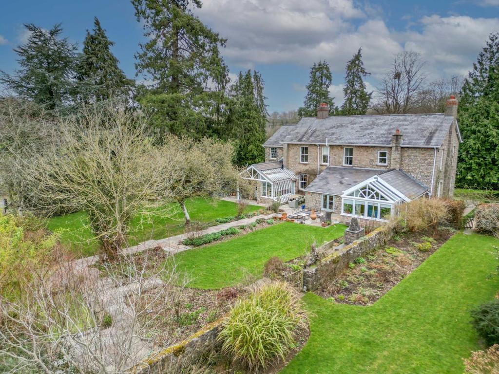 Itton Road, Chepstow 6 bed detached house - £1,500,000