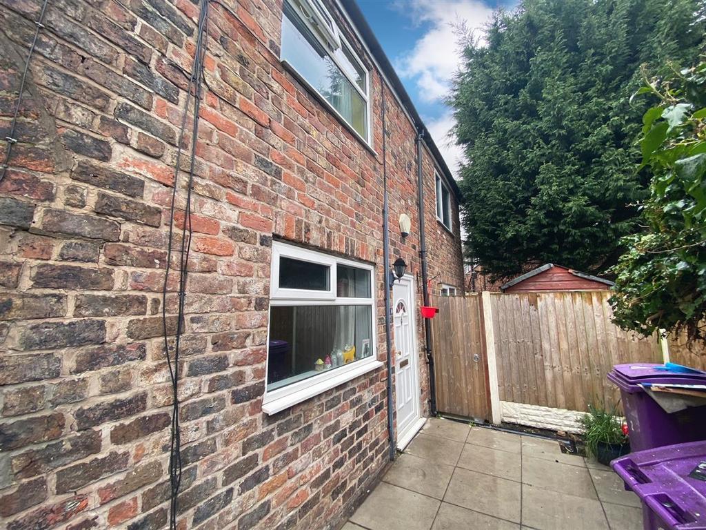 Hodgsons Cottages, Town Row, West Derby, Liverpool 3 bed cottage for