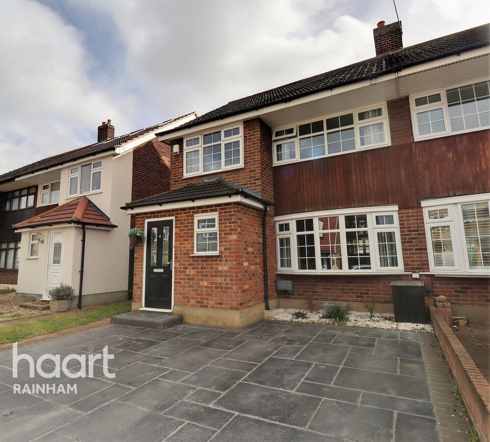 Abbots Close, Rainham 3 bed semidetached house for sale £500,000