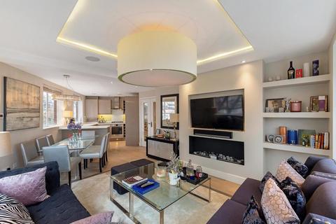 2 bedroom apartment for sale - Highlever, London