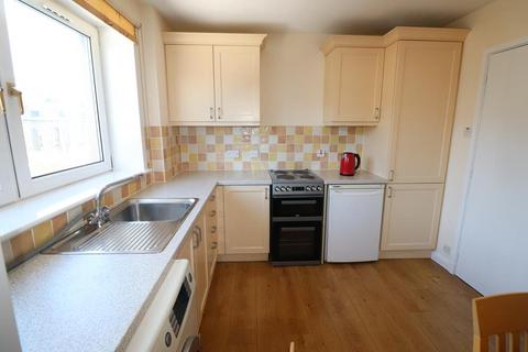 2 bedroom flat to rent, Claremont Gardens, Aberdeen, AB10