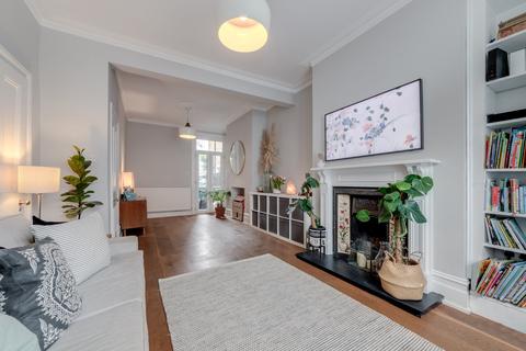 11 Worlingham Road, London, SE22 9HD
