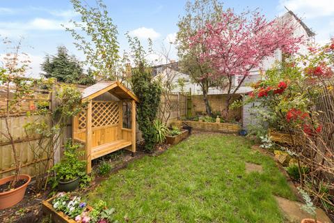 11 Worlingham Road, London, SE22 9HD