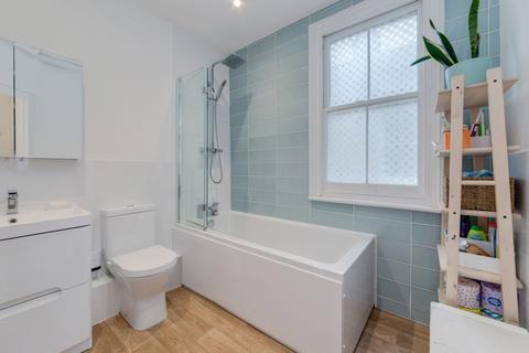 11 Worlingham Road, London, SE22 9HD