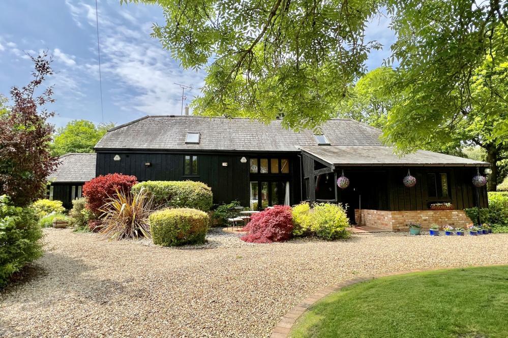 North Gorley, Fordingbridge, SP6 2PQ 5 bed detached house for sale £