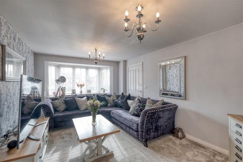 24 Linthurst Crescent, Redditch, B97 6SQ