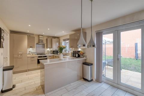 24 Linthurst Crescent, Redditch, B97 6SQ
