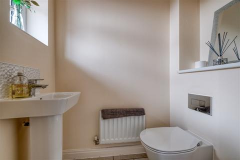 24 Linthurst Crescent, Redditch, B97 6SQ