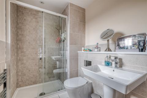 24 Linthurst Crescent, Redditch, B97 6SQ