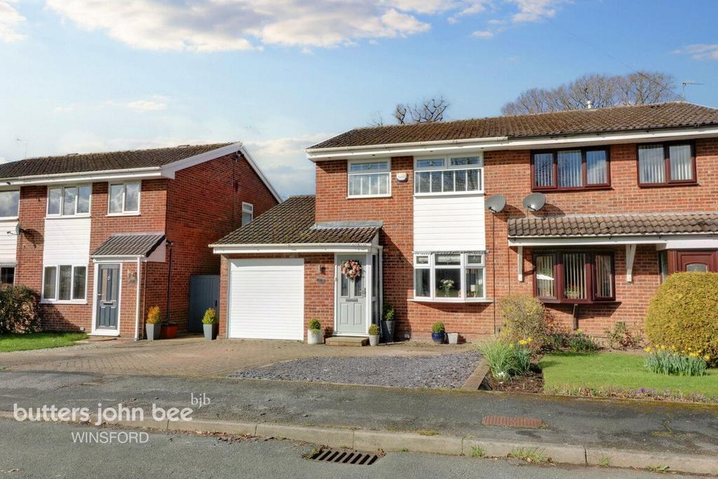 Windsor Drive, Winsford 3 bed semidetached house for sale £220,000