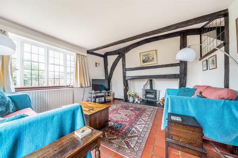 Weavers Farnham Road, Liss, GU33 6JQ