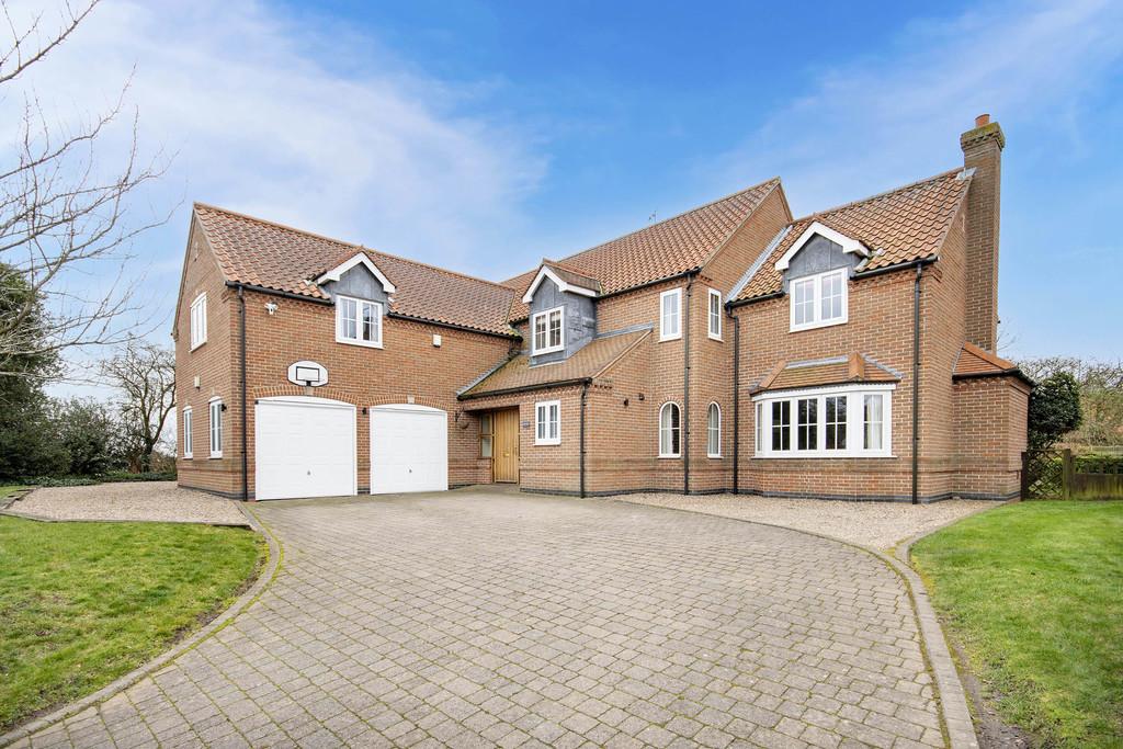 Lincoln Road, East Markham, Newark 5 bed detached house for sale £650,000