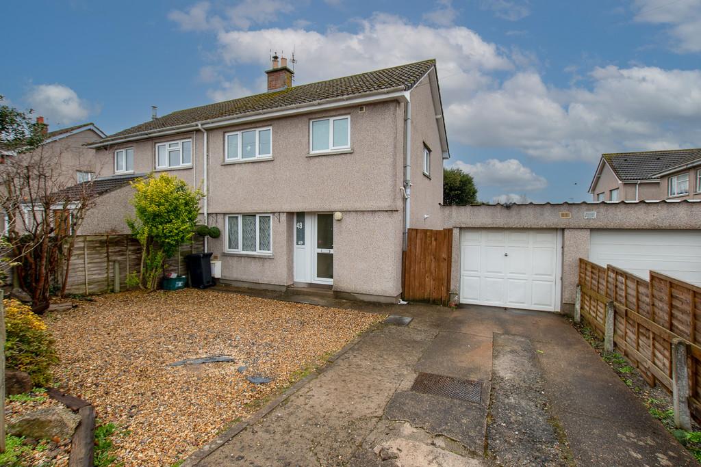 South Meadows, Wrington 3 bedroom family home 3 bed semidetached