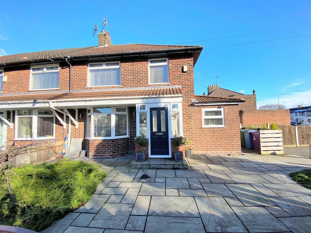 Queens Drive, Stoneycroft, Liverpool 3 bed end of terrace house £230,000