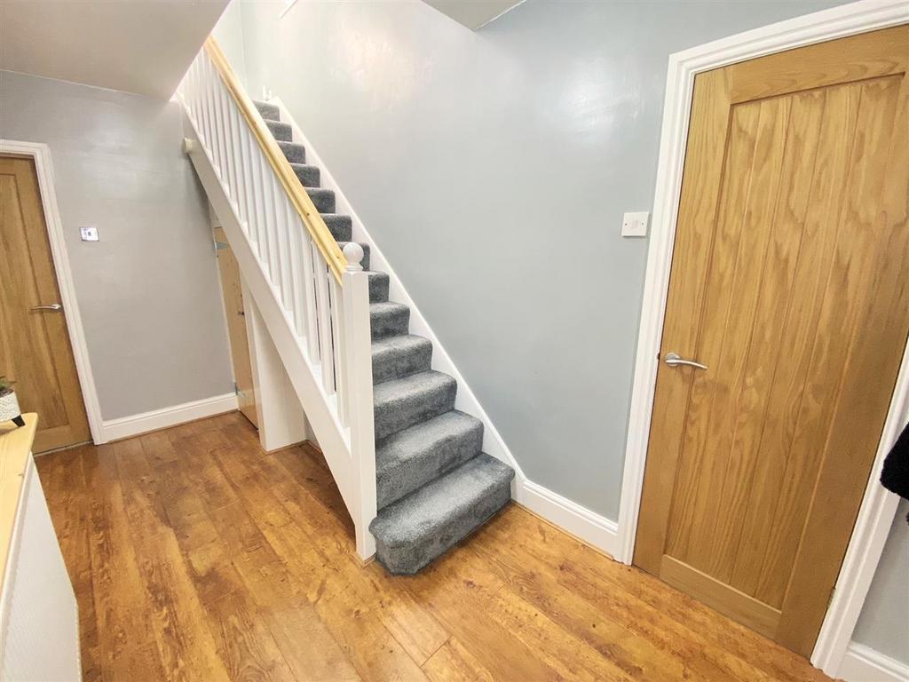 Queens Drive, Stoneycroft, Liverpool 3 bed end of terrace house £230,000