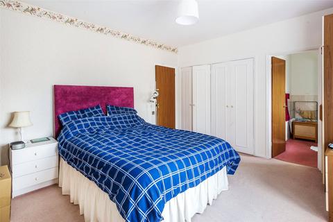 3 bedroom bungalow for sale - Sole Farm Road, Great Bookham, Leatherhead, KT23