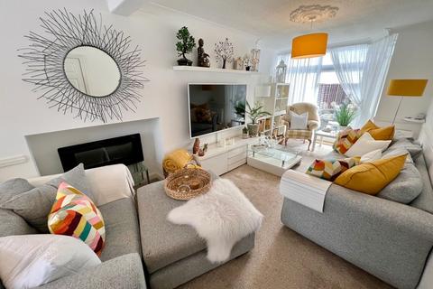 19 Stroud Road, Shirley, Solihull, B90 2JU