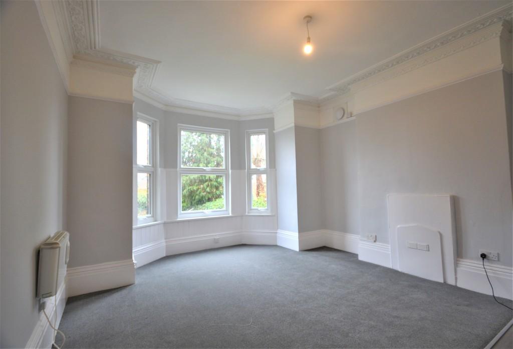 Fairfield South, Kingston Upon Thames Studio to rent £1,050 pcm (£242 pw)