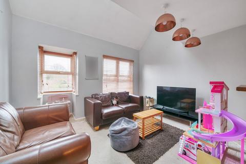 2 bedroom maisonette for sale, Veryan, Woking, GU21