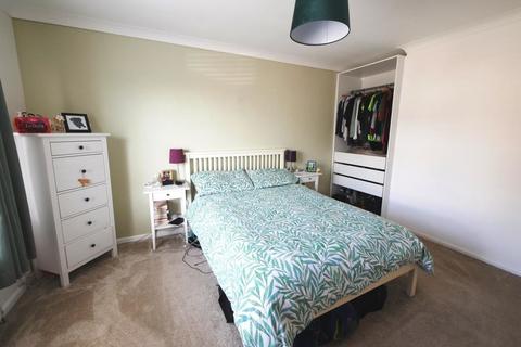 2 bedroom semi-detached bungalow for sale - High View Road, Ipswich