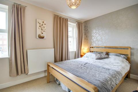 30 Dowland Close, Swindon, SN25 2GD