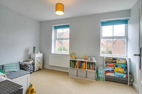 30 Dowland Close, Swindon, SN25 2GD