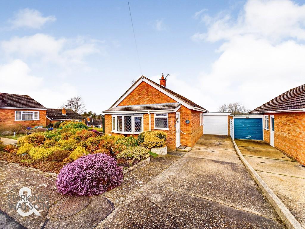 Fairfield Road, Bungay 3 bed detached bungalow for sale £285,000