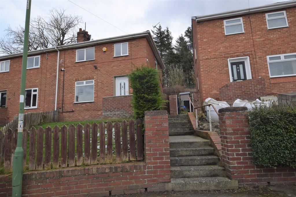 Fossway, Consett 3 bed semidetached house £600 pcm (£138 pw)