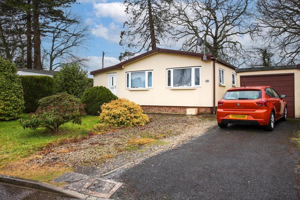New Park, Bovey Tracey 2 bed mobile home for sale £180,000