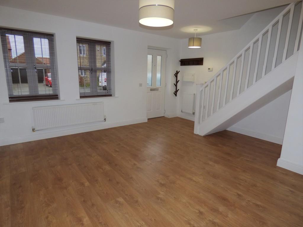 Rutland Avenue, Waddington 3 bed townhouse £850 pcm (£196 pw)