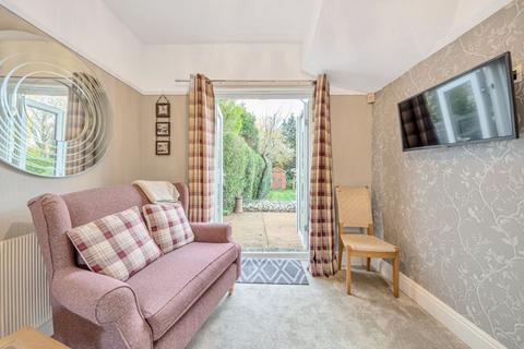 164 Foxley Lane, Purley, CR8 3NF