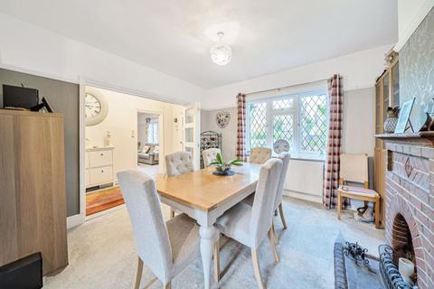 164 Foxley Lane, Purley, CR8 3NF