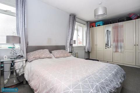 3 bedroom end of terrace house for sale, Sydenham Road, Bridgwater