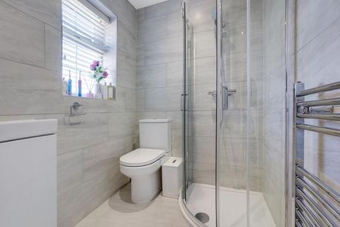 80 Albatross Avenue, Rochester, ME2 2XP