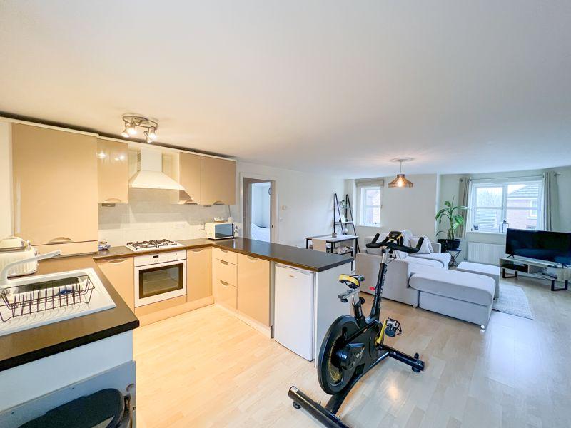 Enterprise Drive, Streetly, Sutton... 2 bed apartment £170,000