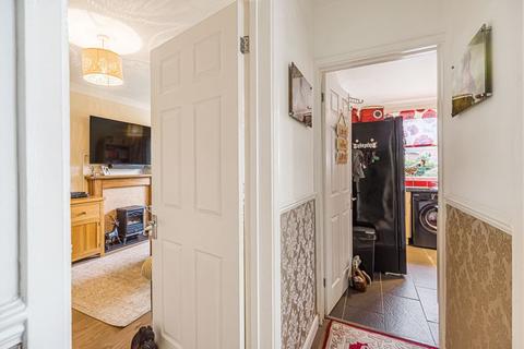 2 bedroom ground floor maisonette for sale, Old Odiham Road, Alton
