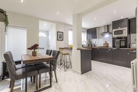 15 Ambergate Drive, Pontprennau, Cardiff, CF23 8AX